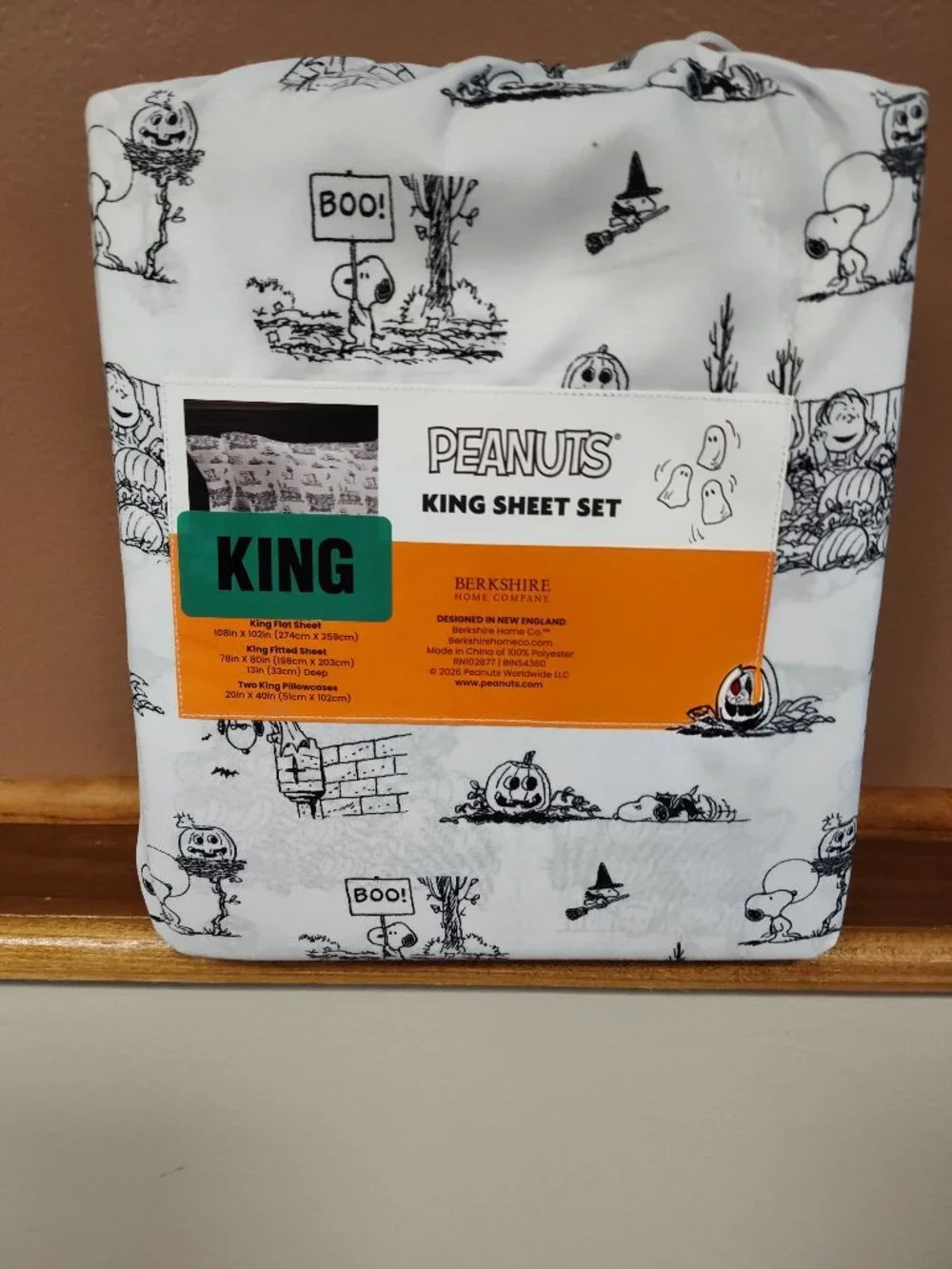 NWT! Peanuts Snoopy Halloween Pumpkin King Sheet Set